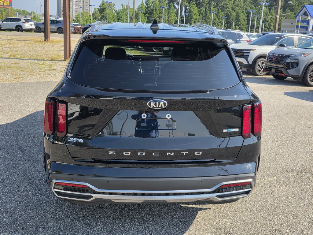 Used 2021 Kia Sorento S FWD image 3