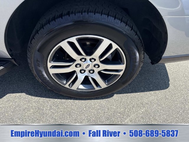 Used 2024 Ford Expedition Limited AWD/4WD image 13