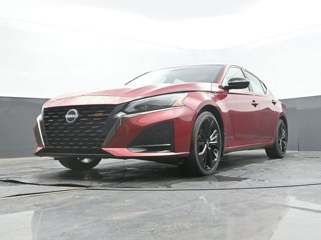 Used 2025 Nissan Altima 2.5 SR FWD image 51