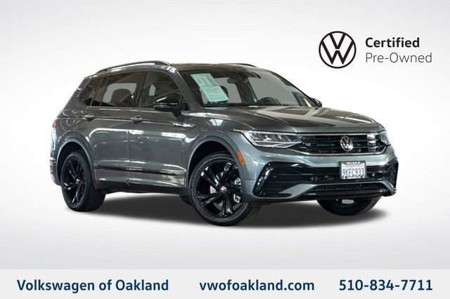 Certified 2024 Volkswagen Tiguan SE R-Line AWD/4WD image 1