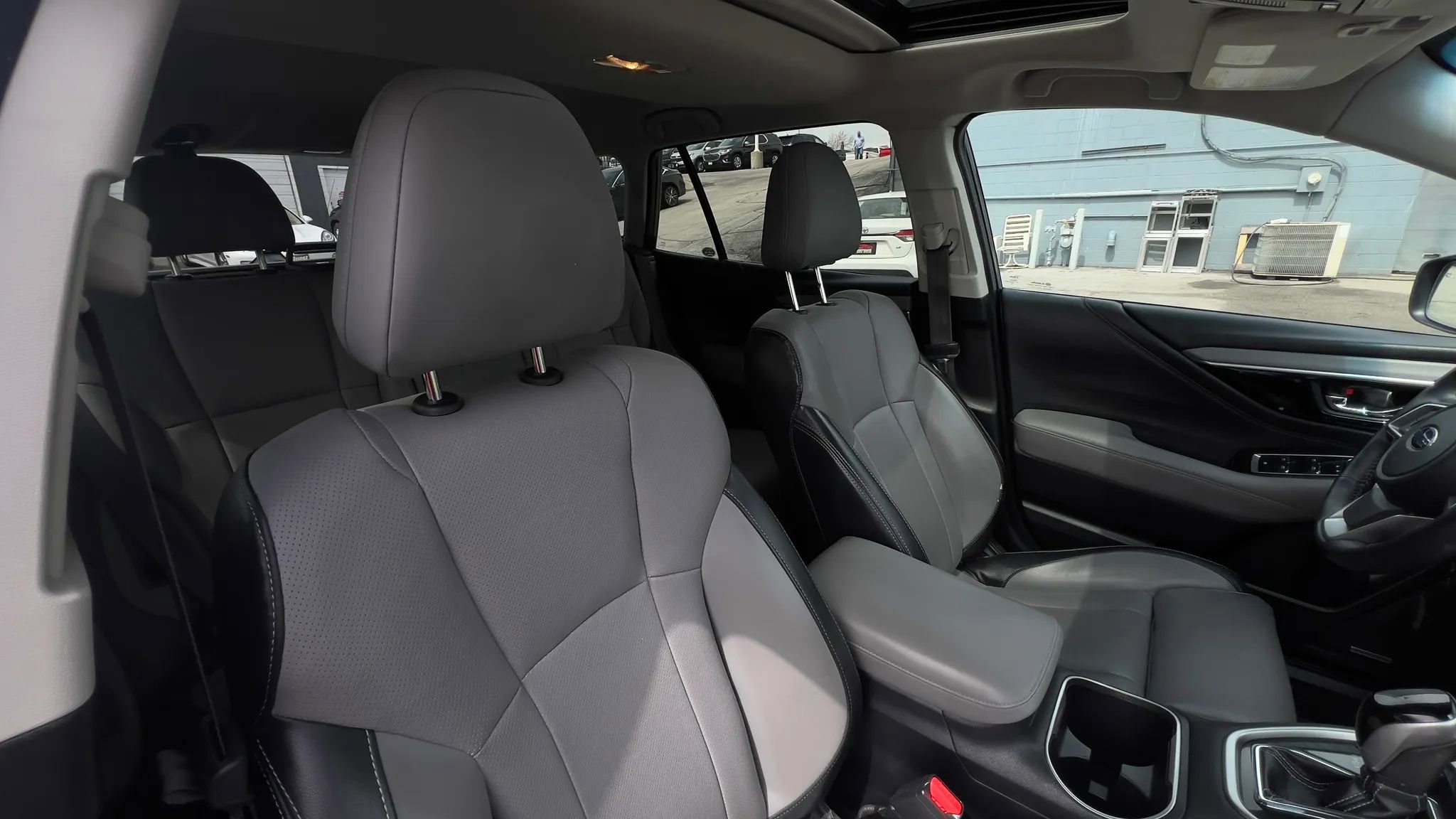 Used 2020 Subaru Outback Limited image 34