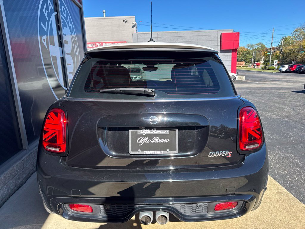 Used 2021 MINI Cooper S w/ Premium Package FWD image 10