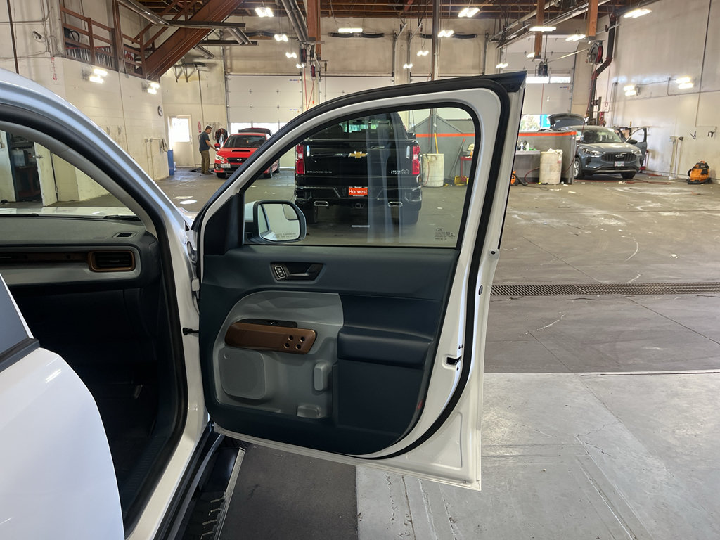 Used 2022 Ford Maverick Lariat w/ Equipment Group 500A Standard AWD/4WD image 20