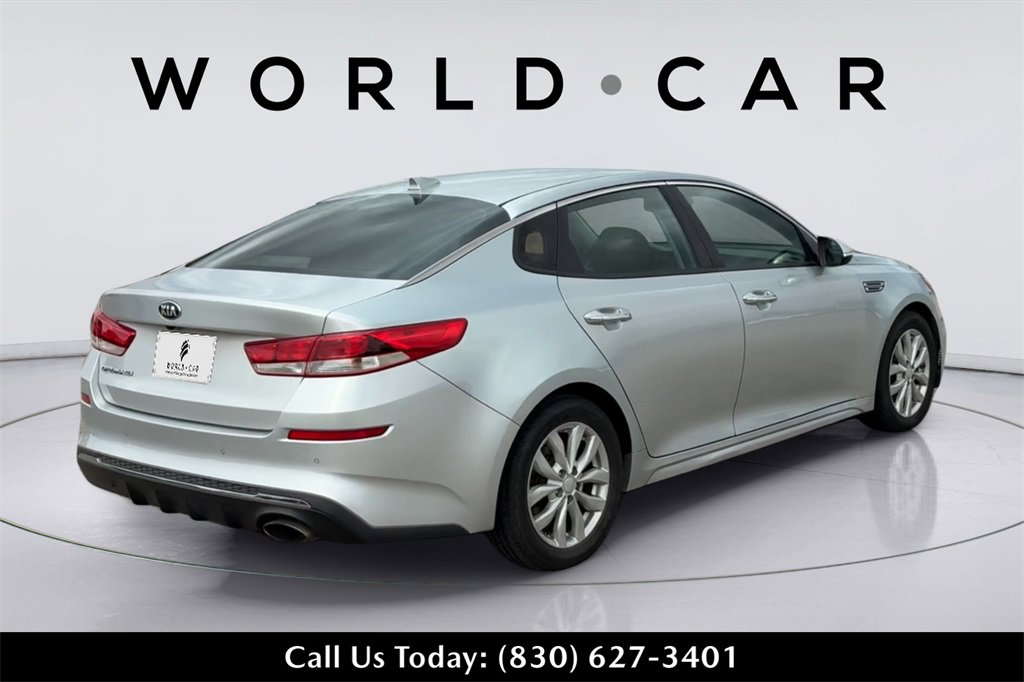 Used 2020 Kia Optima LX image 15
