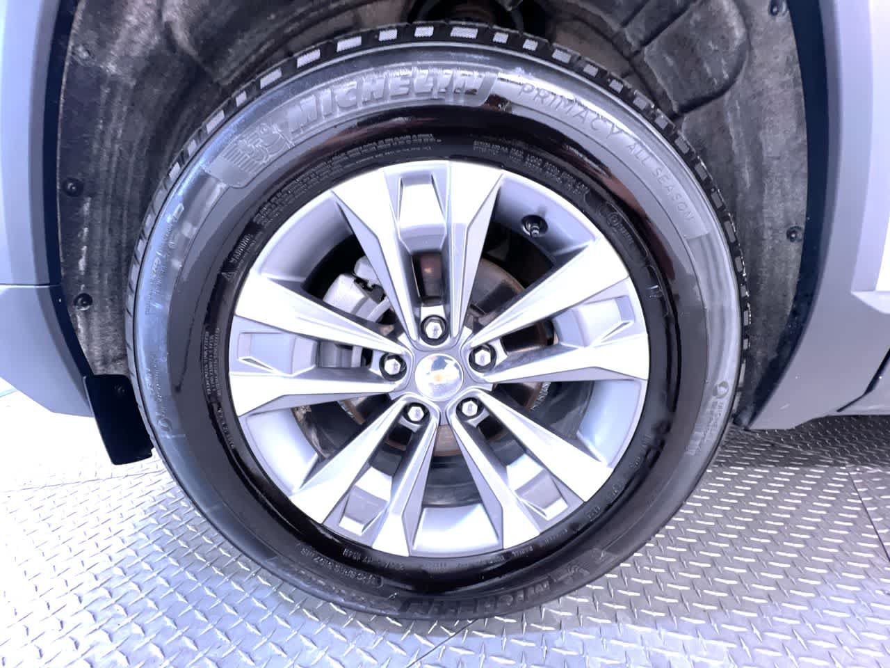Used 2025 Chevrolet Equinox LT w/ Safety and Technology Package AWD/4WD image 10