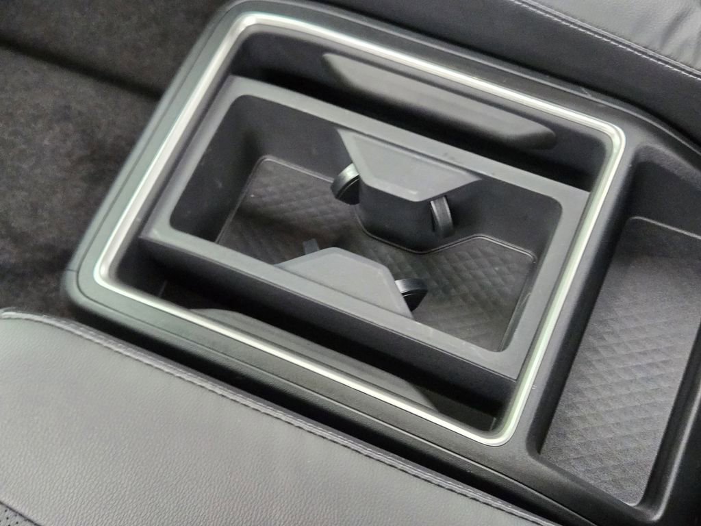 Used 2024 Toyota Grand Highlander AWD image 39