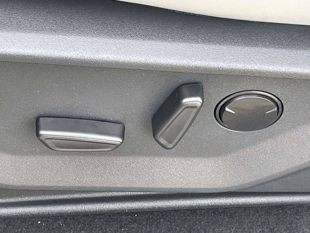 New 2026 Ford Expedition Max Active RWD image 14