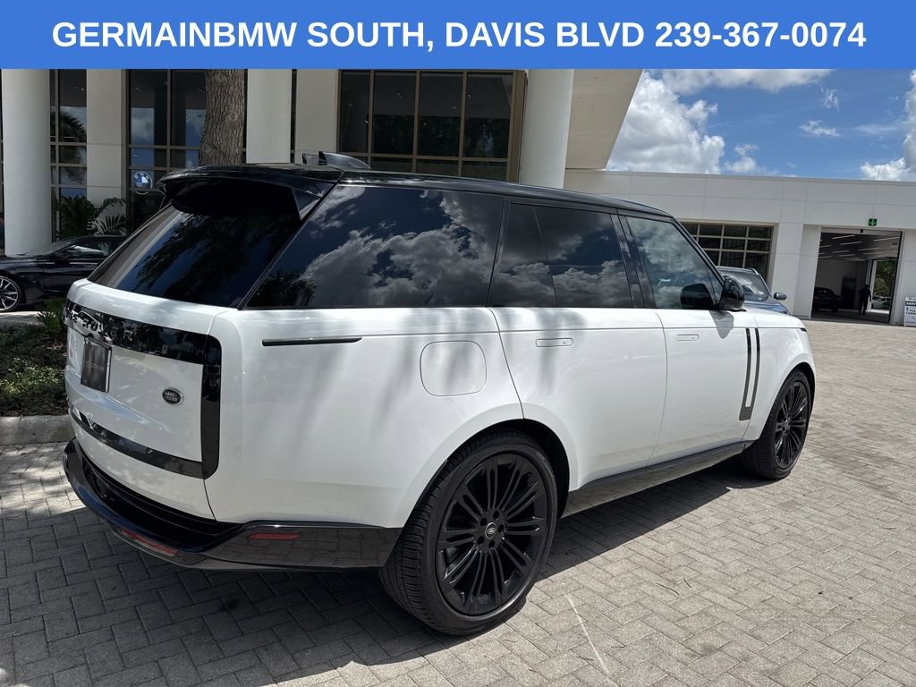 Used 2022 Land Rover Range Rover SE image 5
