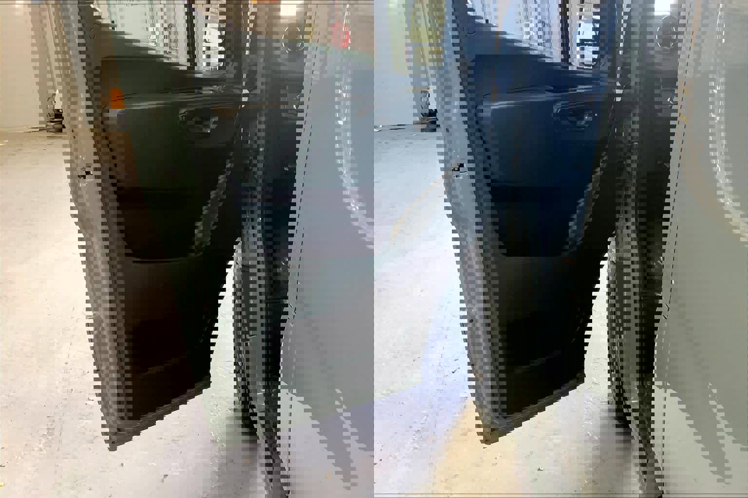 Used 2025 Mercedes-Benz Sprinter 2500 image 15