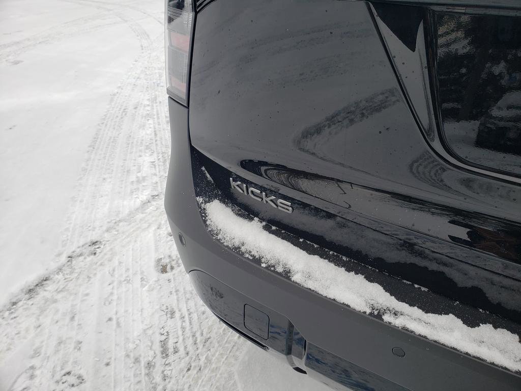 Certified 2025 Nissan Kicks SV w/ SV Premium Package image 11