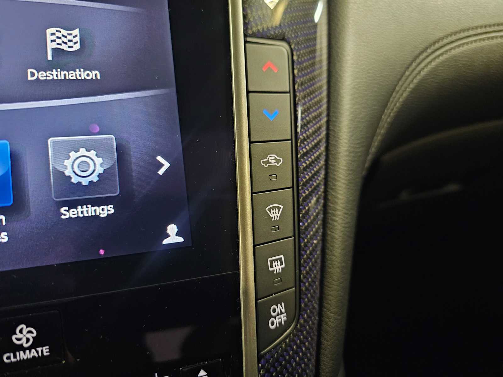 Used 2017 INFINITI Q60 3.0t Sport image 19