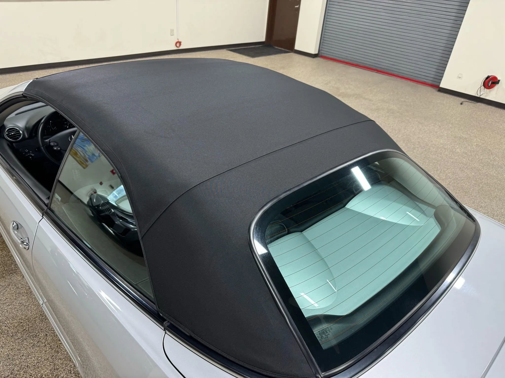 Used 2005 Mercedes-Benz CLK 320 Cabriolet image 25