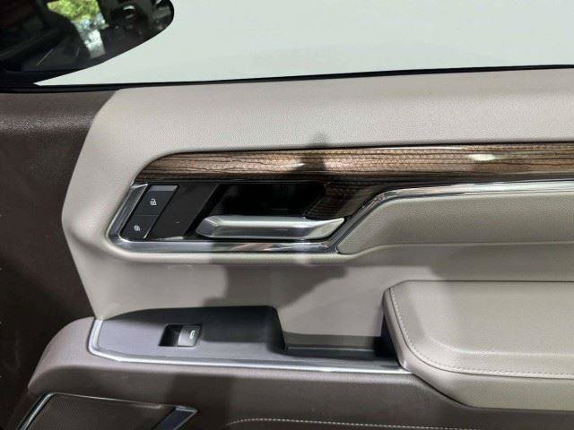Used 2024 Chevrolet Silverado 1500 LT AWD/4WD image 43