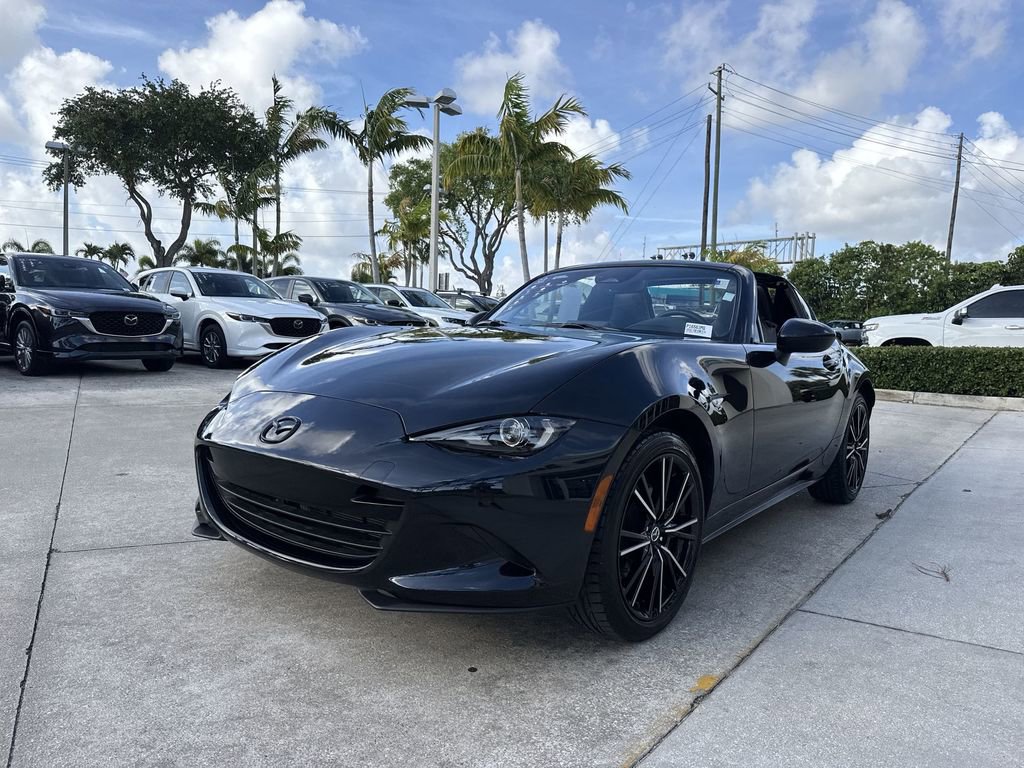 Used 2024 MAZDA MX-5 Miata RF Grand Touring w/ Weather Package RWD image 31