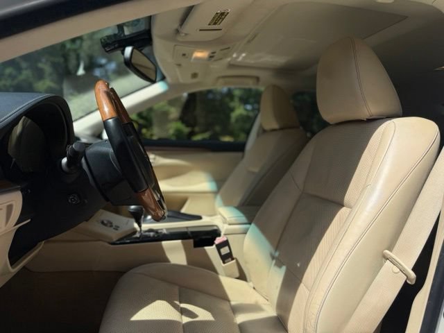 Used 2013 Lexus ES 300h w/ Luxury Pkg FWD image 10
