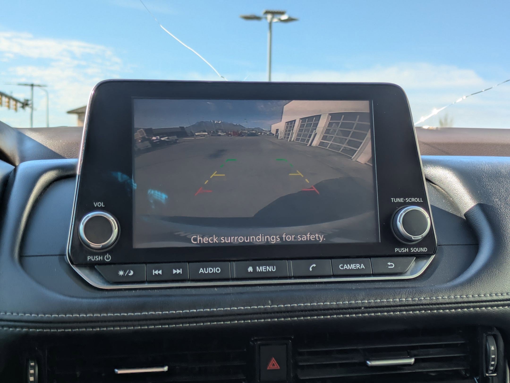 Used 2022 Nissan Rogue SV image 25