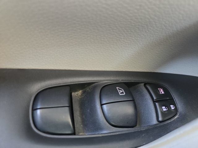 Used 2020 Nissan Rogue Sport SV FWD image 28