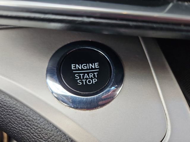 Used 2022 Ford Explorer XLT w/ Equipment Group 202A image 51