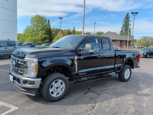 New 2026 Ford F250 XLT w/ Snow Plow Prep Package AWD/4WD image 3