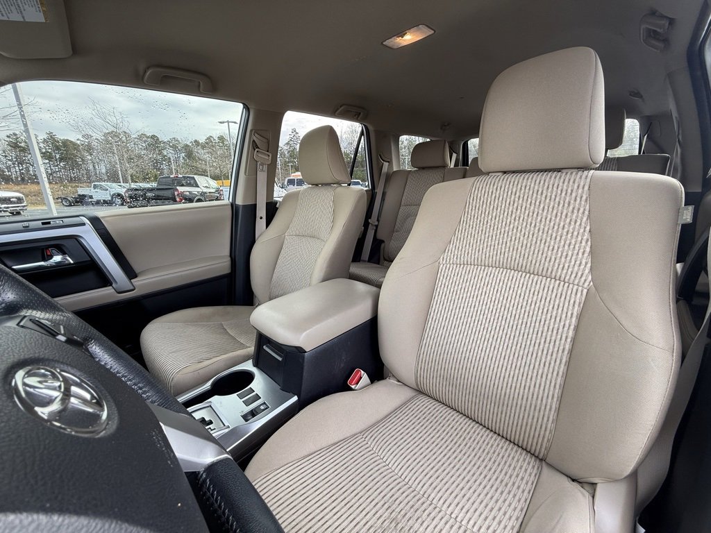 Used 2016 Toyota 4Runner SR5 image 22