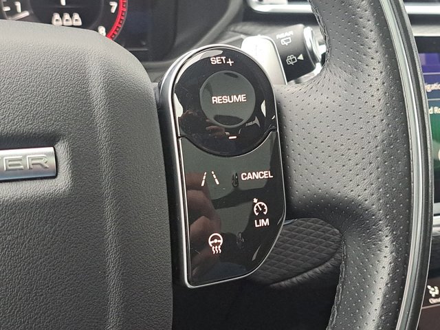 Used 2020 Land Rover Range Rover Velar R-Dynamic S image 26