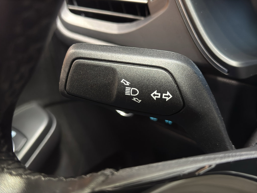 Used 2025 Ford Escape Platinum image 25