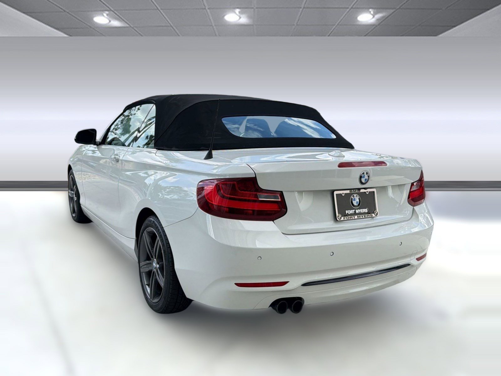 Used 2017 BMW 230i Convertible RWD image 33