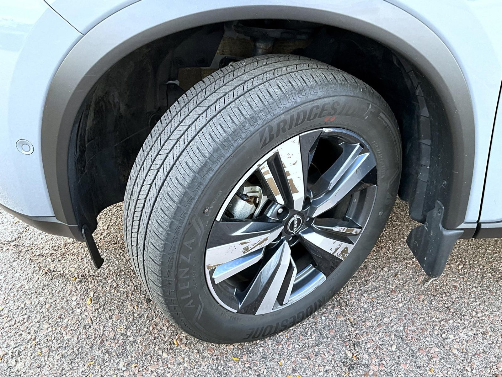 Used 2023 Nissan Rogue Platinum w/ Platinum Premium Package AWD/4WD image 23