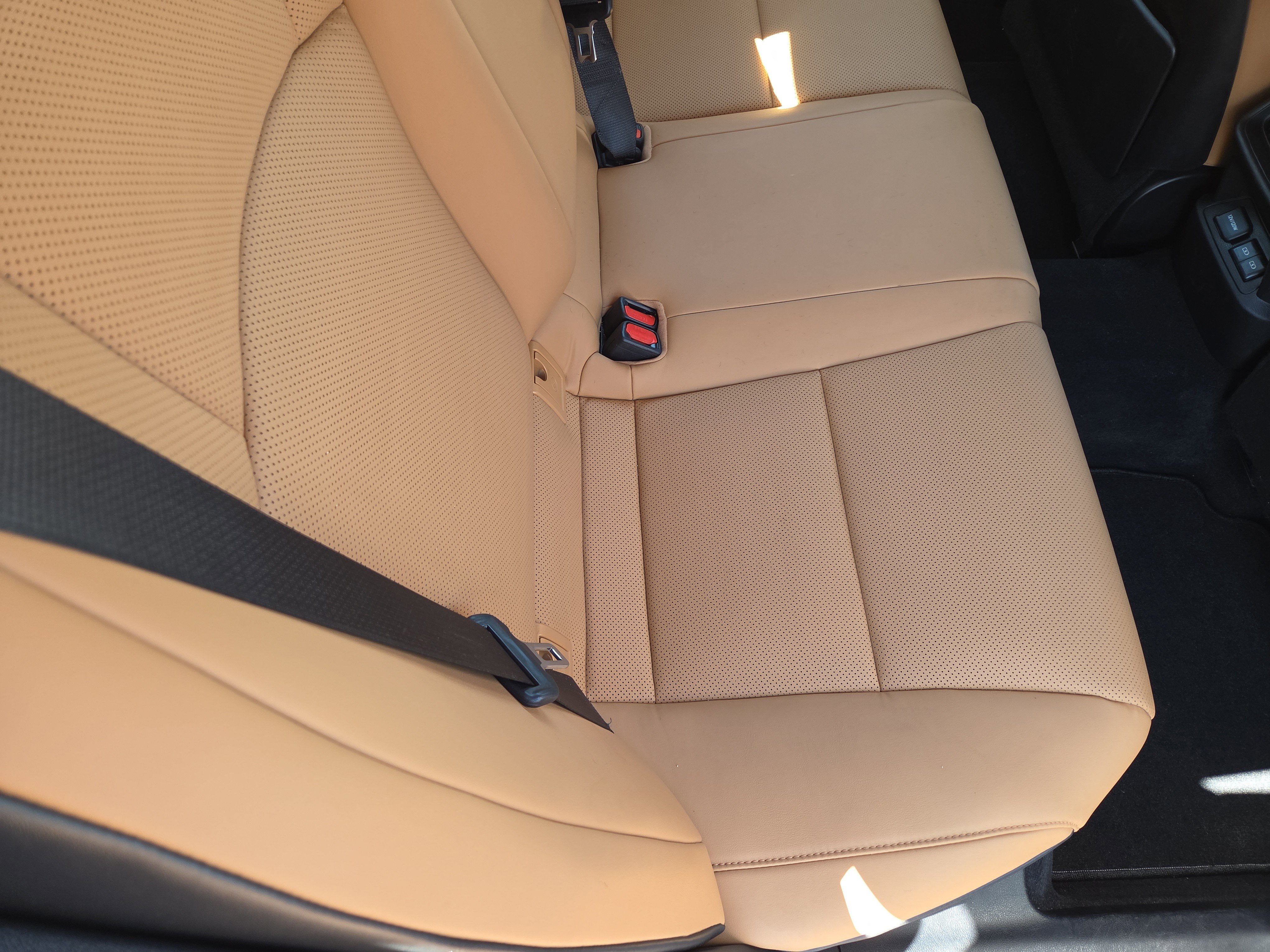 Used 2024 Lexus ES 350 w/ Premium Package image 20