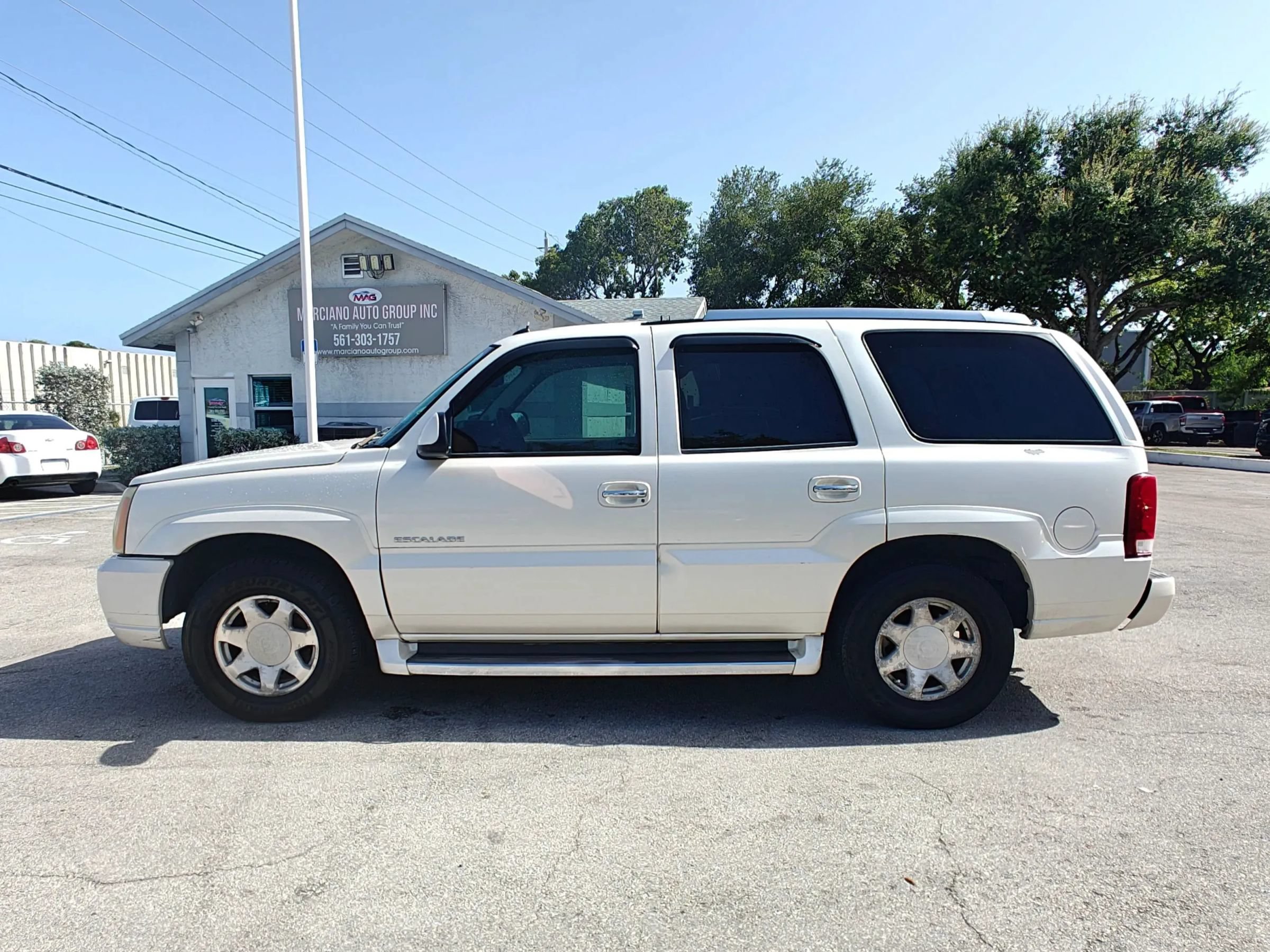 Used 2005 Cadillac Escalade 2WD image 4