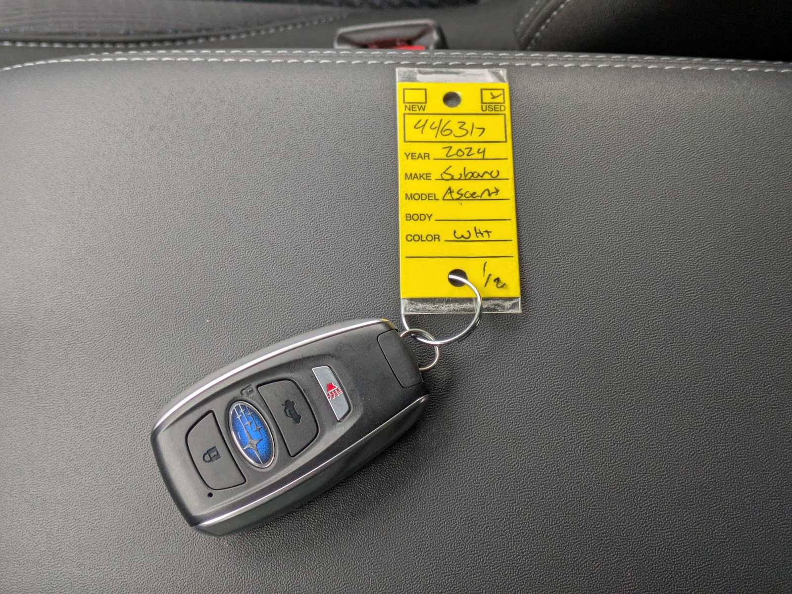 Used 2024 Subaru Ascent Premium w/ Convenience Package image 34