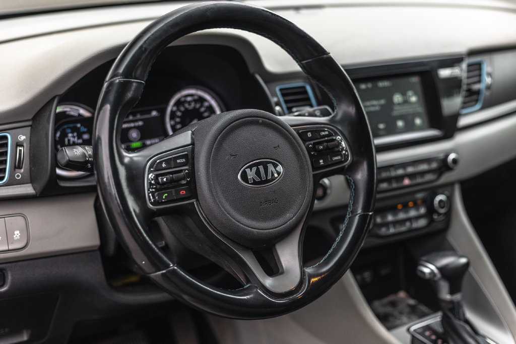 Used 2019 Kia Niro LX FWD image 6