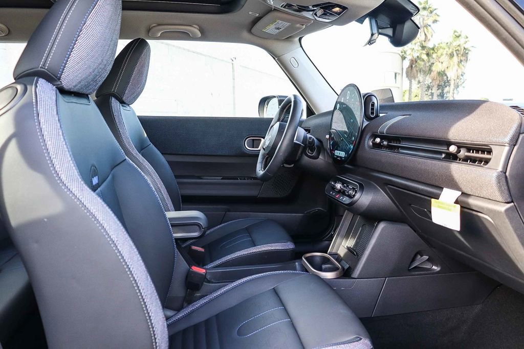 Used 2025 MINI Cooper S image 17