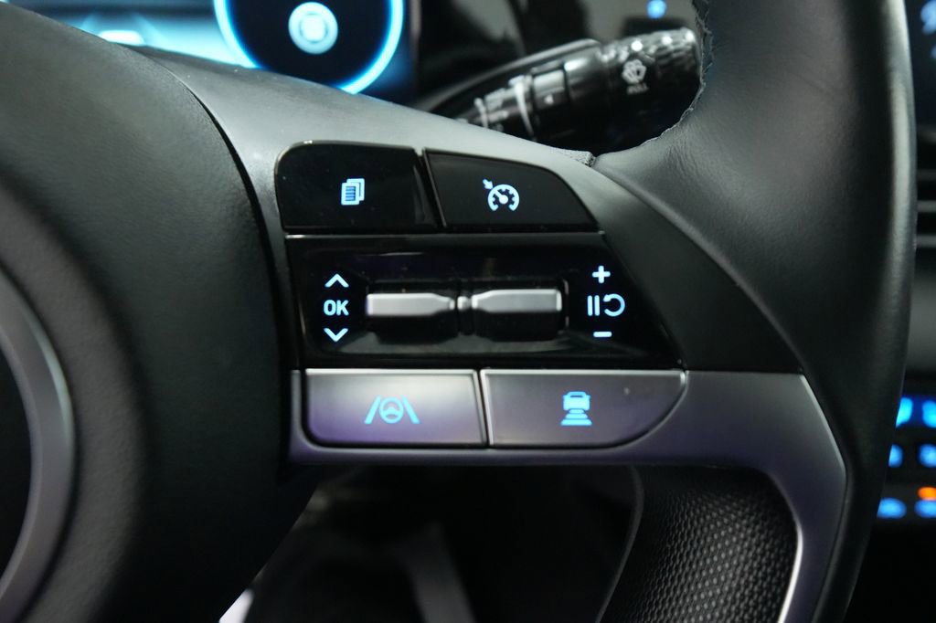 Used 2021 Hyundai Elantra SEL w/ Convenience Package image 33