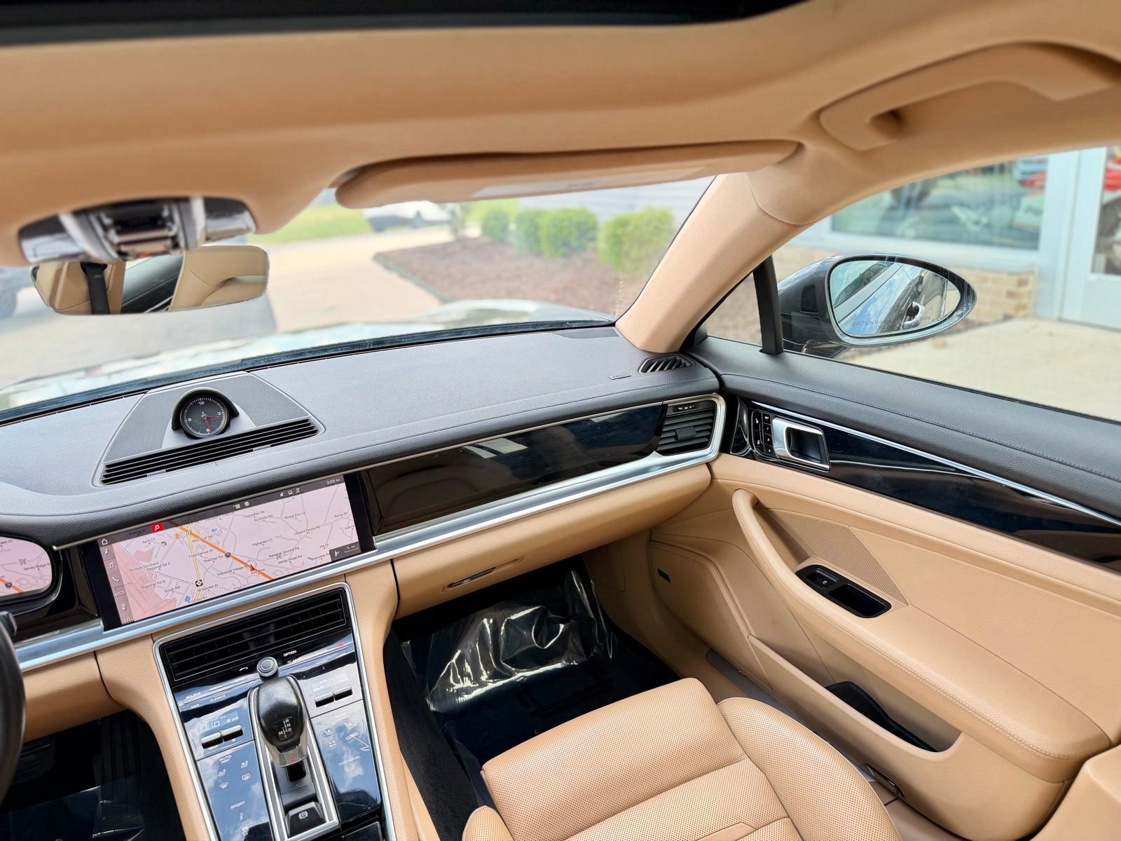 Used 2018 Porsche Panamera 4 image 43