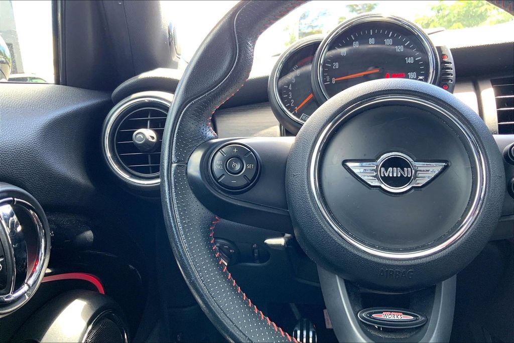 Used 2016 MINI Cooper S FWD image 16