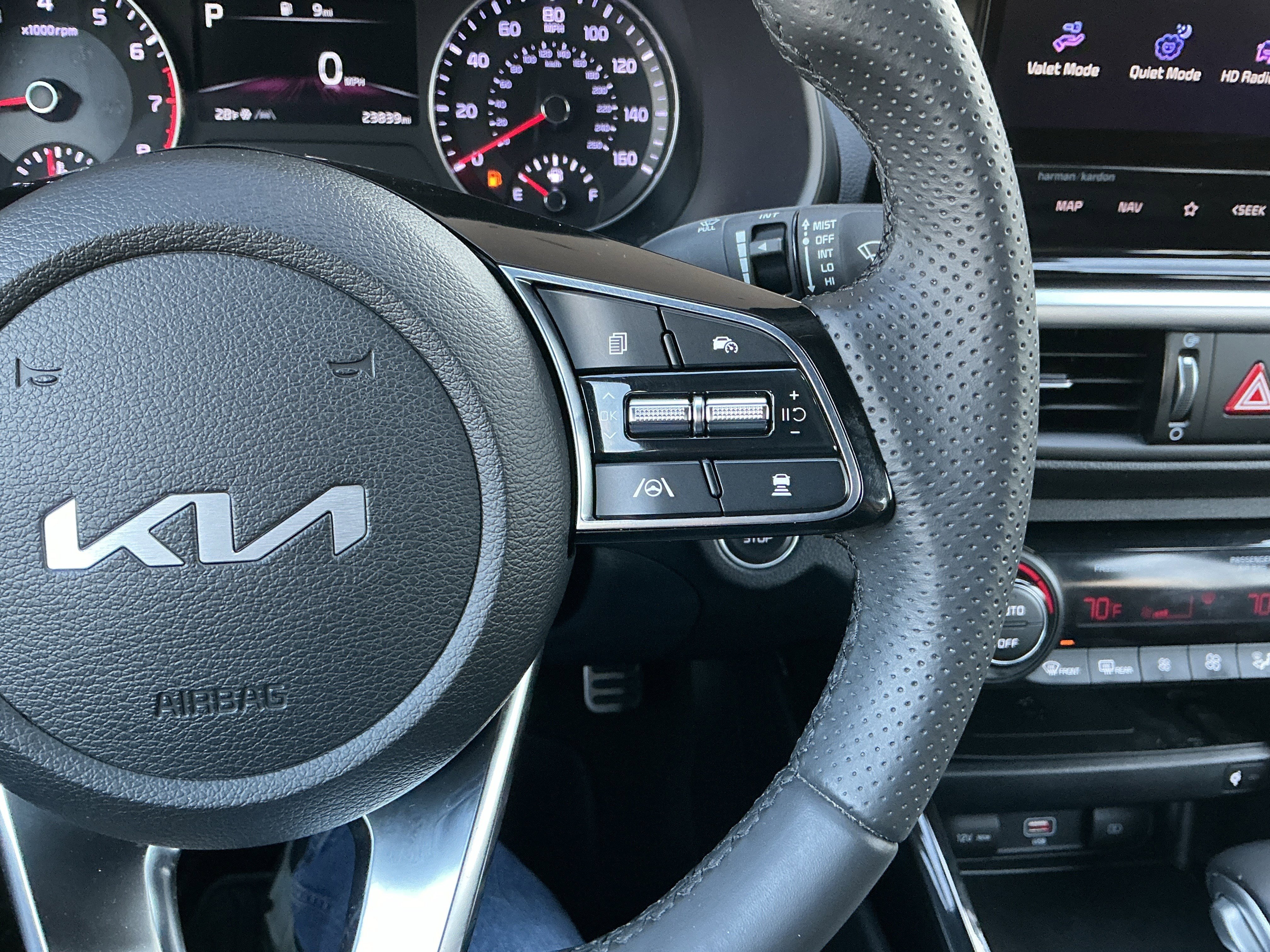 Used 2022 Kia Forte GT-Line w/ GT-Line Premium Package image 13