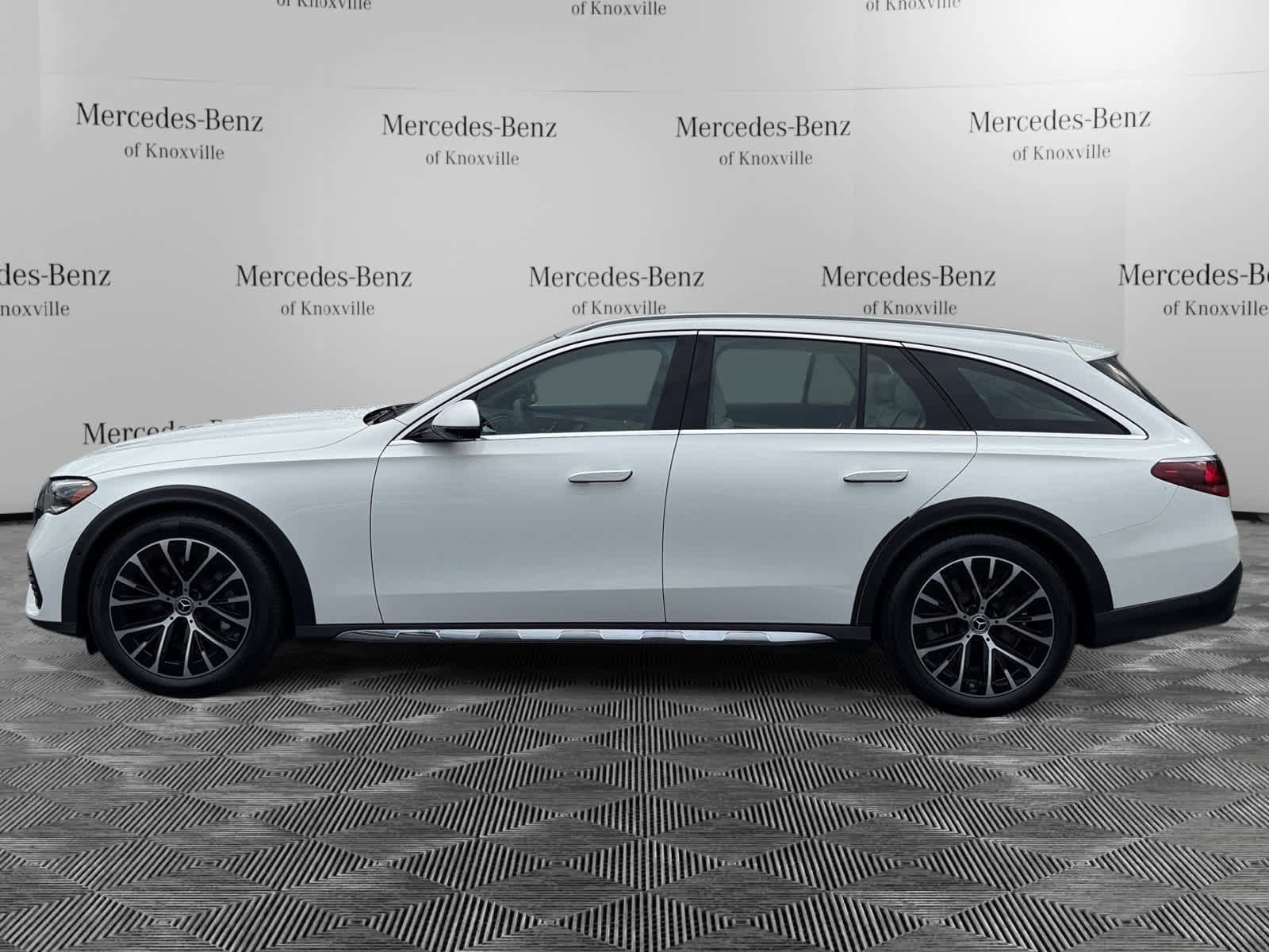 New 2025 Mercedes-Benz E 450 4MATIC All-Terrain Wagon image 2