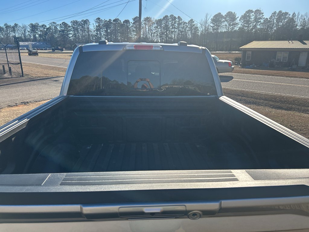 Used 2025 Ford F150 Lariat w/ Equipment Group 501A Mid image 12