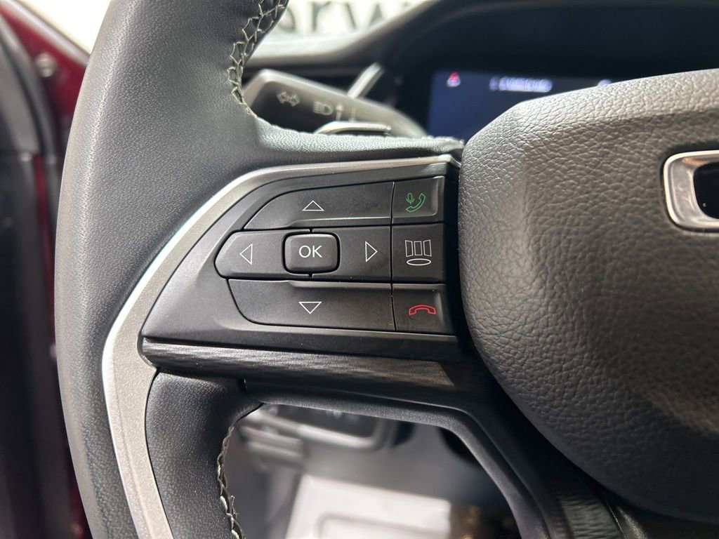Used 2024 Jeep Grand Cherokee Altitude AWD/4WD image 22