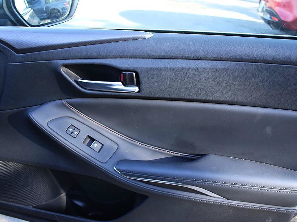 Used 2020 Toyota Avalon XSE w/ Preferred Accessory Package FWD image 21