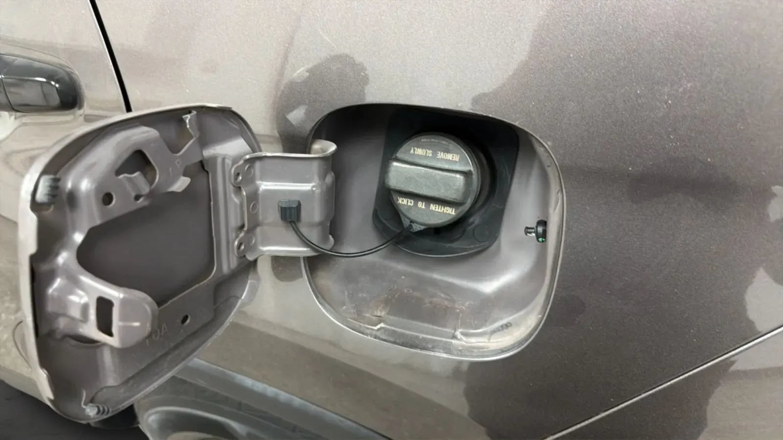 Used 2015 Honda CR-V LX image 28