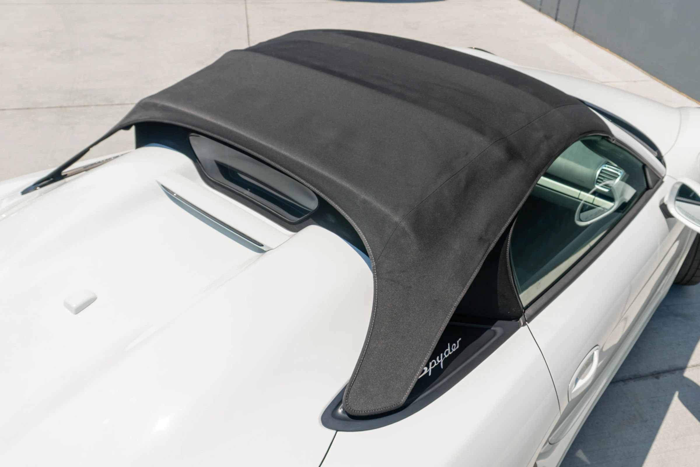 Used 2016 Porsche Boxster Spyder RWD image 50