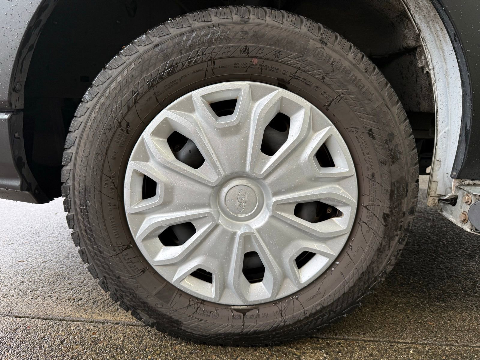 Used 2024 Ford Transit 250 Low Roof w/ Exterior Upgrade Package image 20