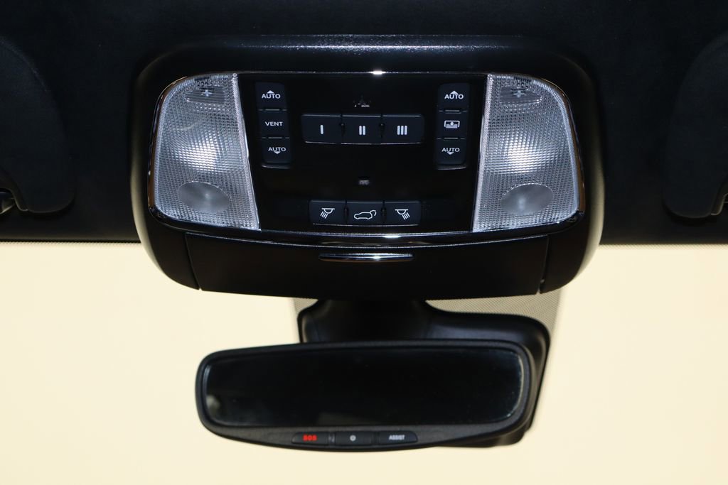 Used 2021 Jeep Grand Cherokee Summit w/ Platinum Series Group AWD/4WD image 25