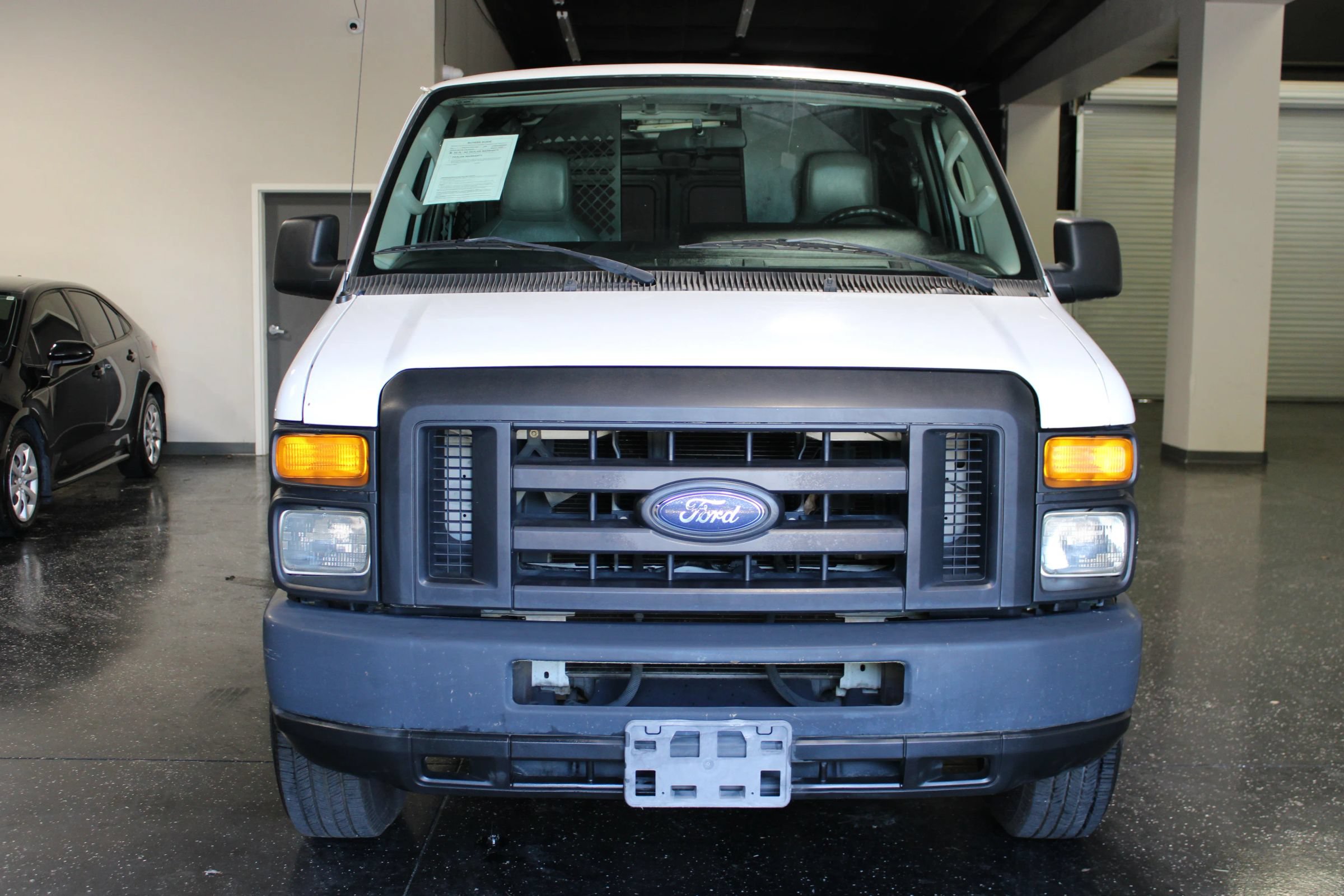 Used 2009 Ford E-350 and Econoline 350 Super Duty RWD image 7