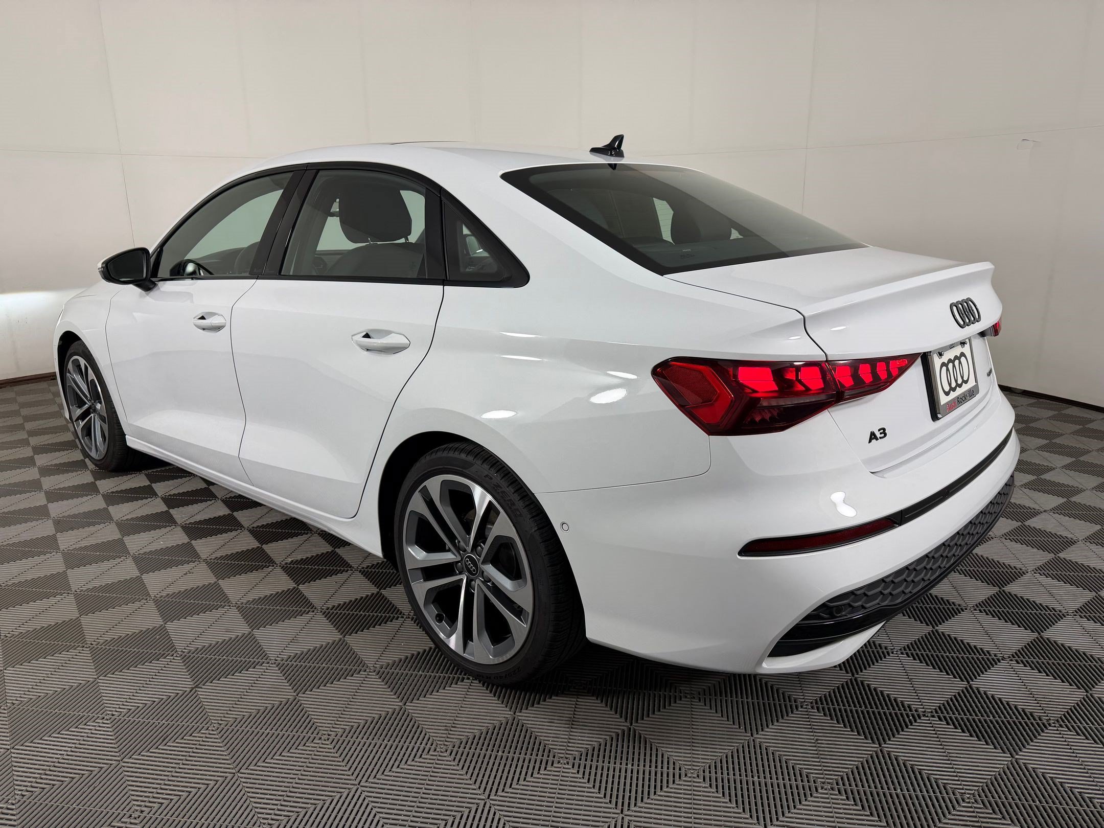 Certified 2025 Audi A3 2.0T Premium Plus w/ Premium Plus Package AWD/4WD image 3