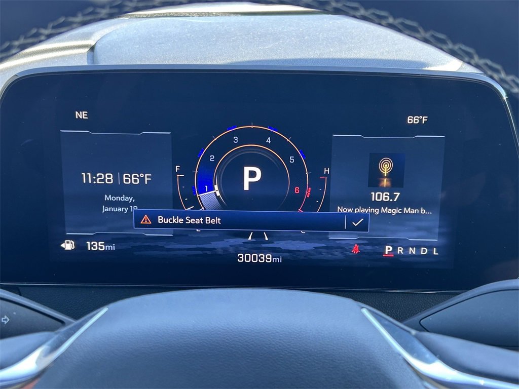 Used 2025 Chevrolet Traverse LT image 36