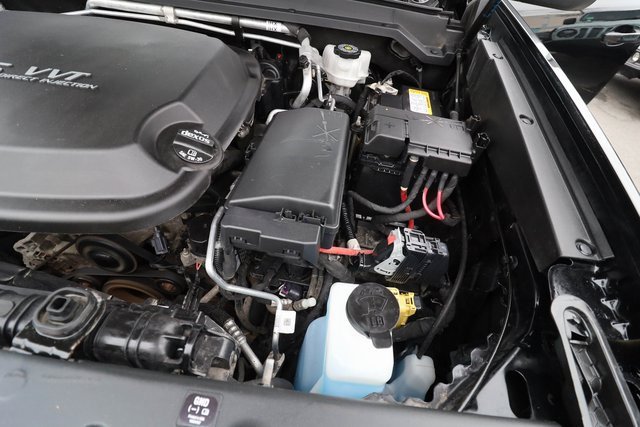 Used 2020 GMC Canyon SLE image 36