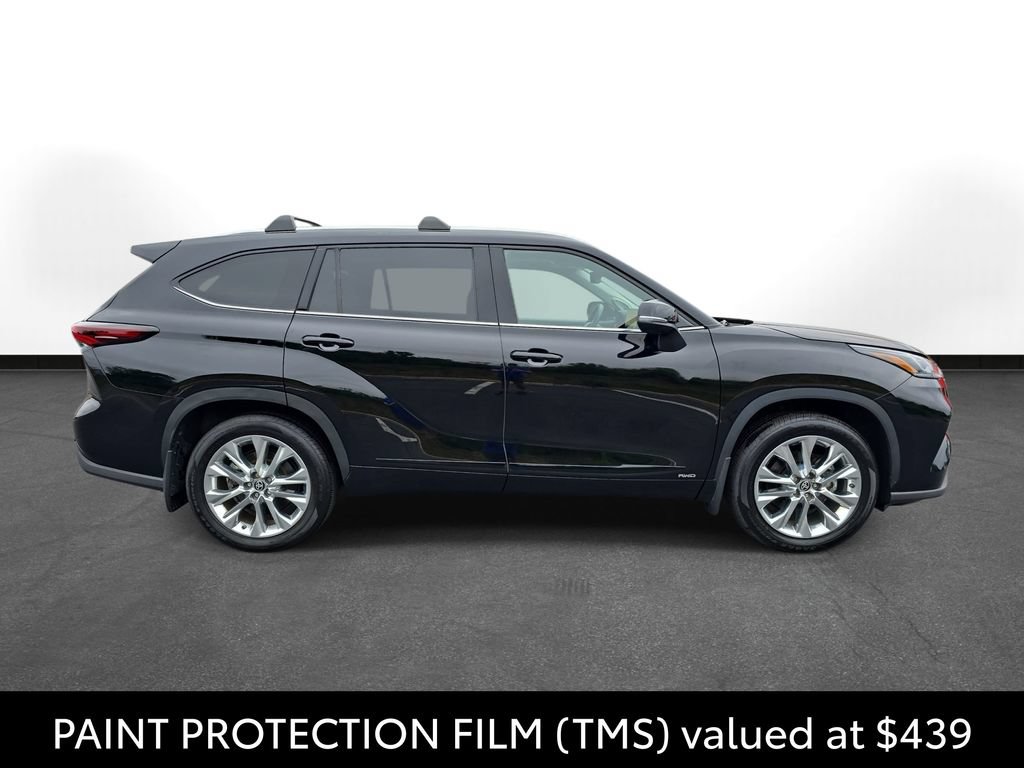 Certified 2025 Toyota Highlander Limited AWD/4WD image 5